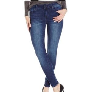 𝅺KENZIE Stretchy 3/4 Length Jeans Size 6